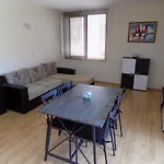 двустаен в комплекс нестинарка *
