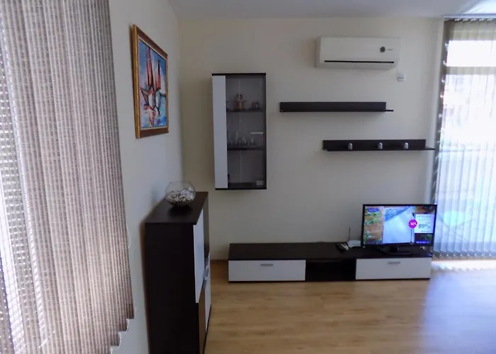 двустаен в комплекс нестинарка