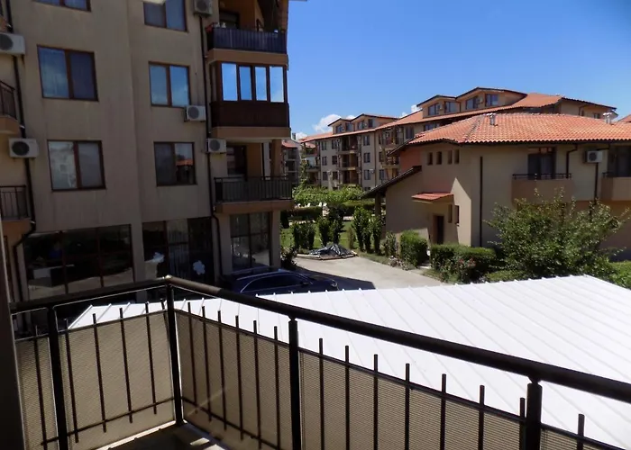 Apartment двустаен в комплекс нестинарка *