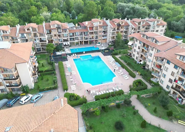 двустаен в комплекс нестинарка