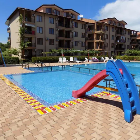 двустаен в комплекс нестинарка *