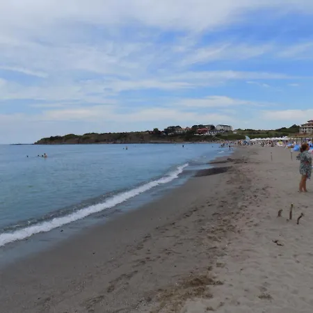 двустаен в комплекс нестинарка 아파트